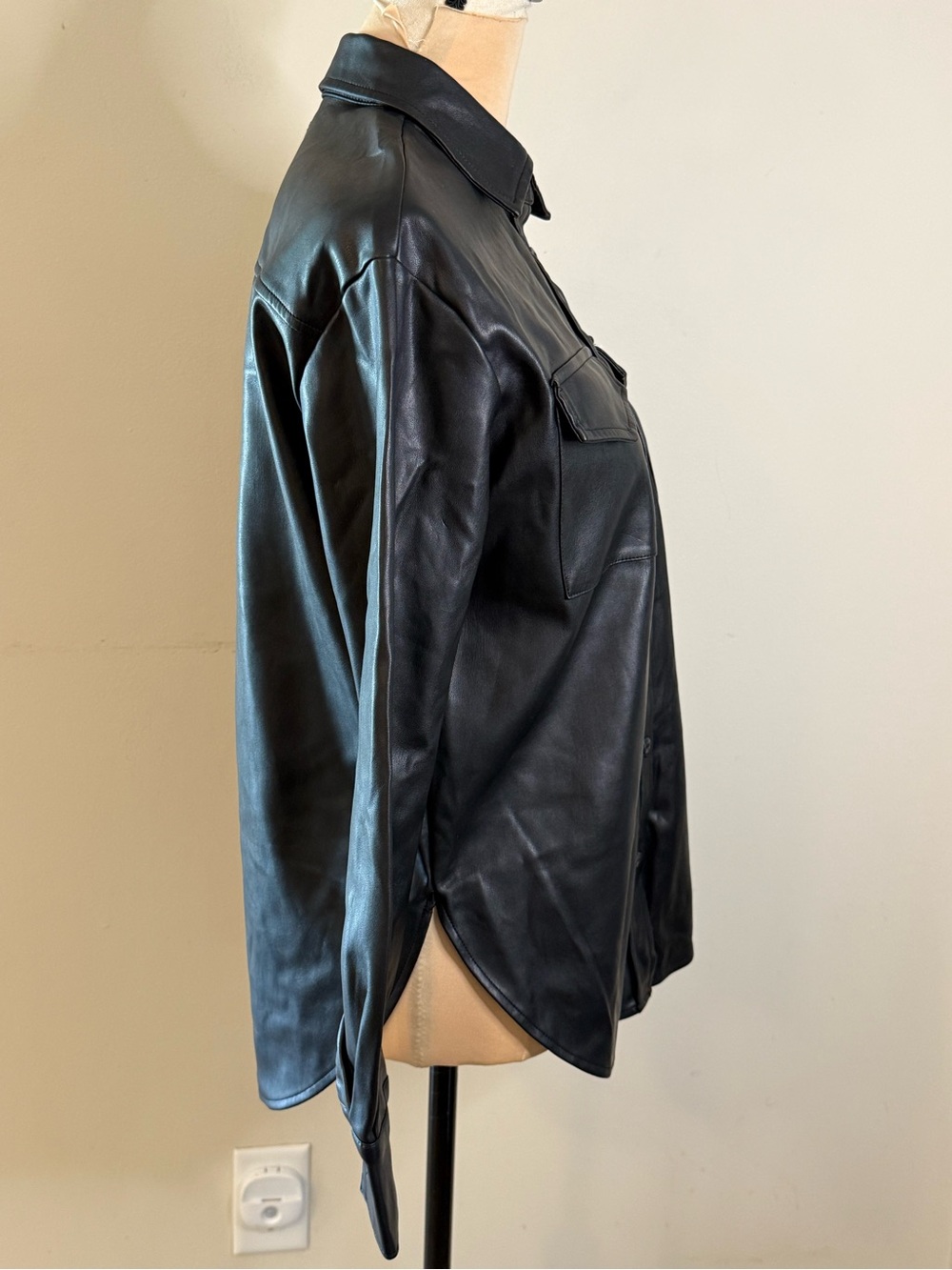 Black faux leather shacket fleece lining quiet luxury biker goth grunge XS - Picture 2 of 12